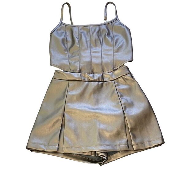 Kirious NWOT Space Age Outfit Set Metallic Skort/ Crop Top Cyberpunk Steampunk S - Picture 3 of 8